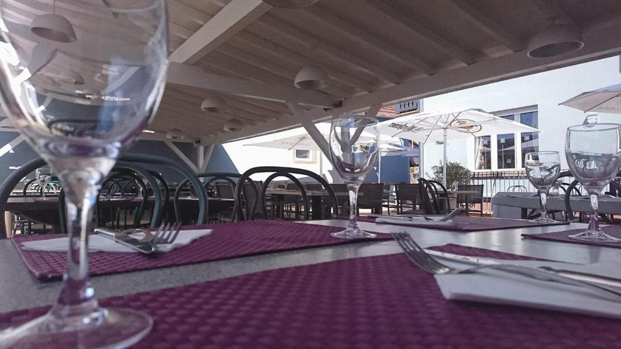 Logis Hotel Aux Comtes De Hanau Ingwiller المظهر الخارجي الصورة